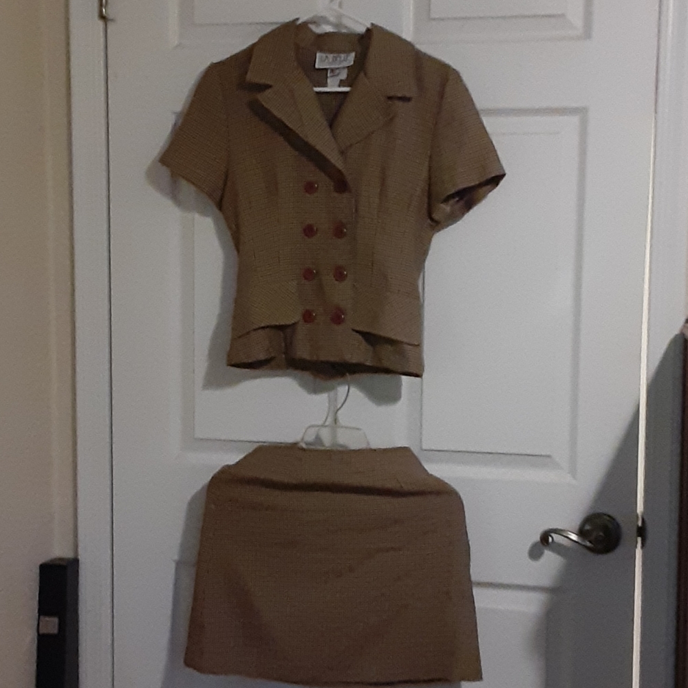 Women's suit